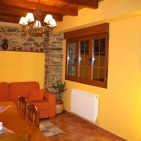 Lägenhet Rurales Veredas Santa Eulalia de Oscos